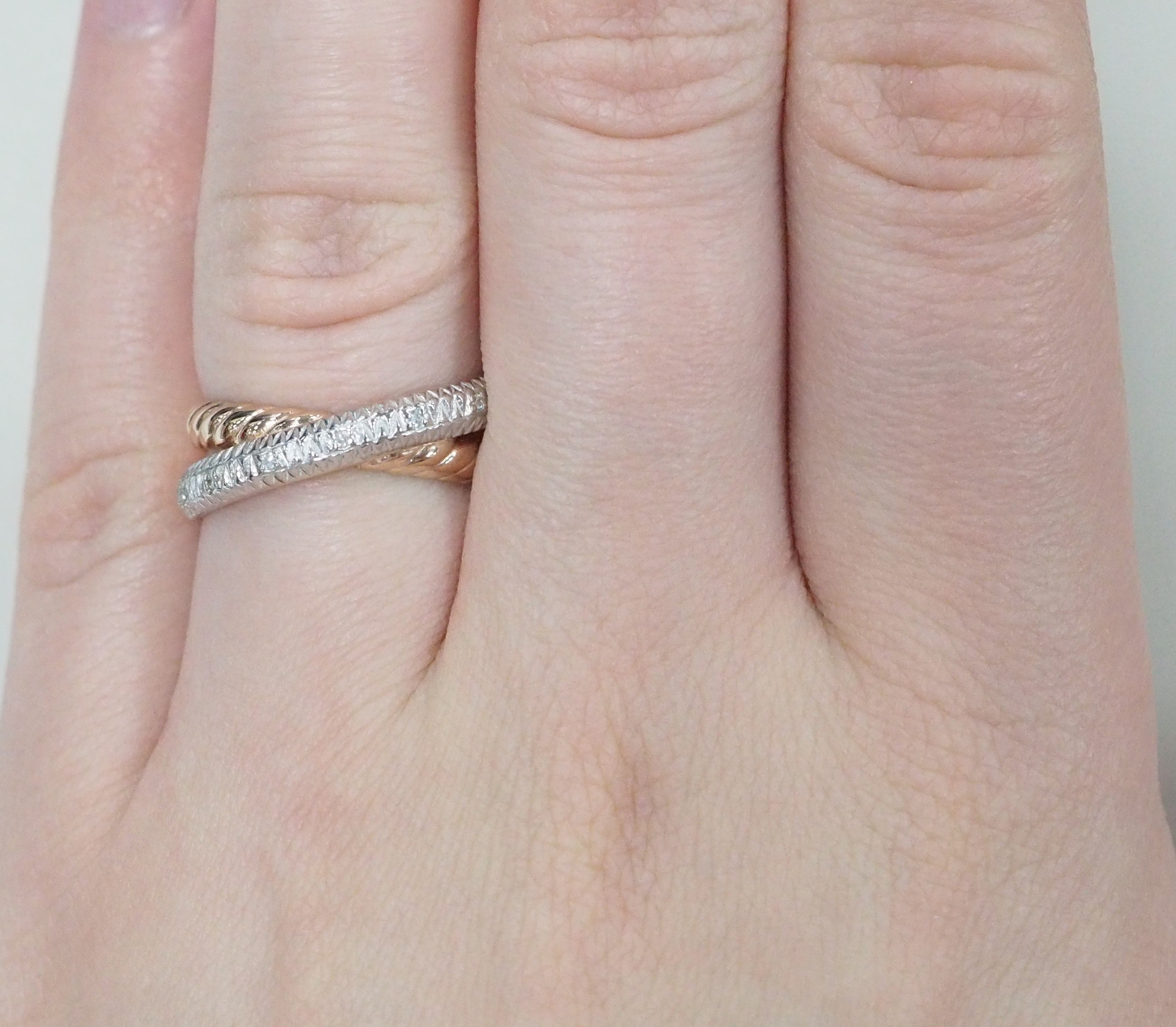 Серебряное кольцо с бриллиантами